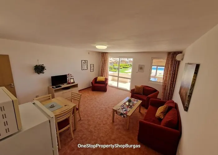 Village 1-bed Seaview Ravda