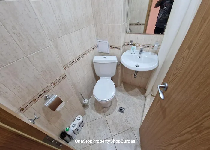 Village 1-bed Seaview *