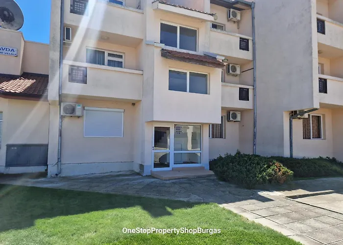 Village 1-bed Seaview Apartament